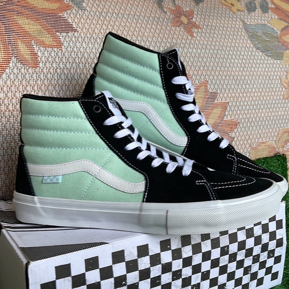 Vans Men’s Skate Sk8-Hi
Mint
VN0A5FCCM2T Sneakers - Picture 6 of 16